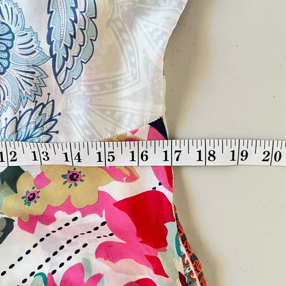 Johnny Was XS Maxi Dress 100% Silk Floral Patchwork Bohemian Resortcore - Picture 13 of 15